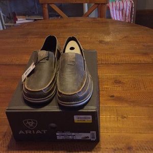 NWT size 11 D men’s shoes